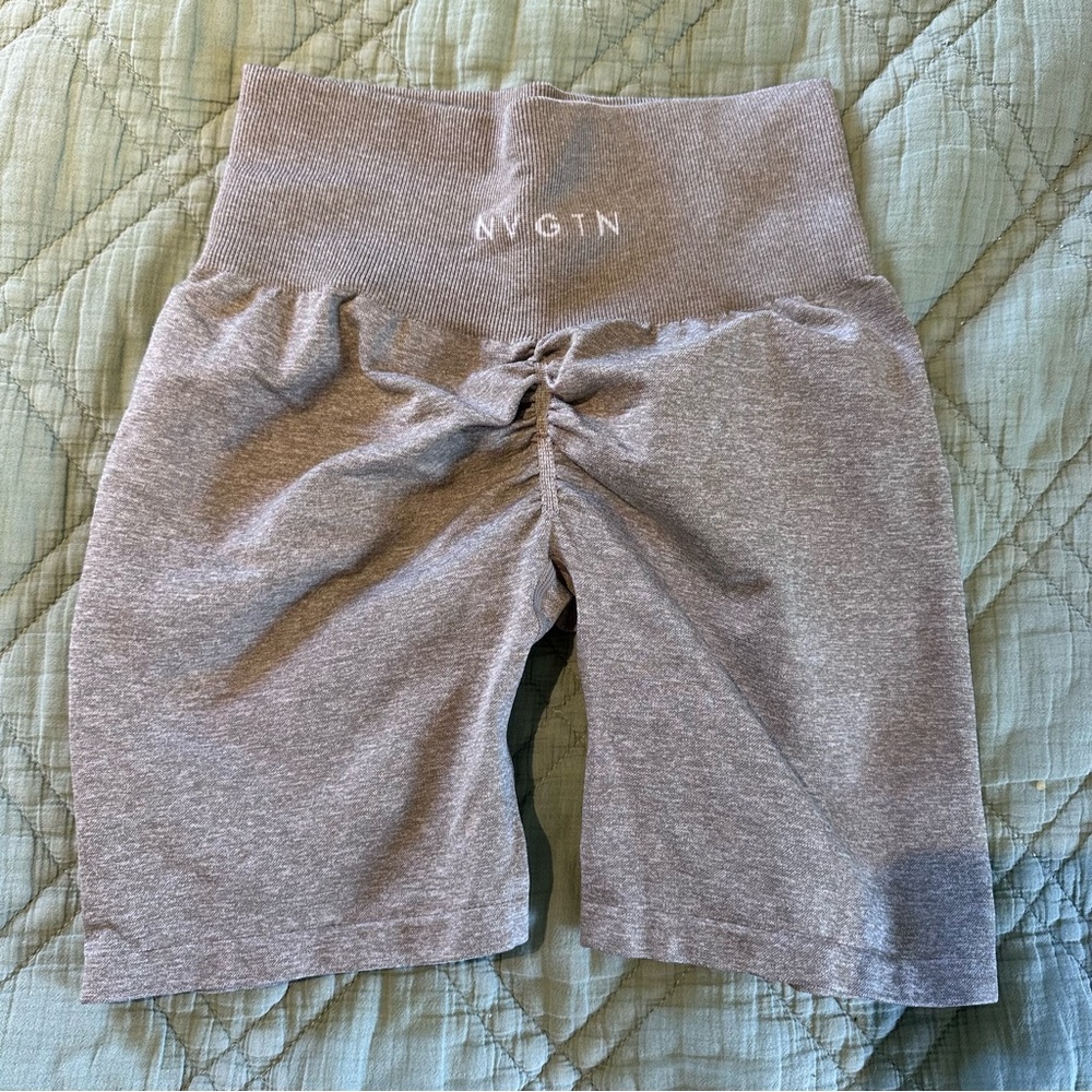 NVGTN butt scrunch shorts